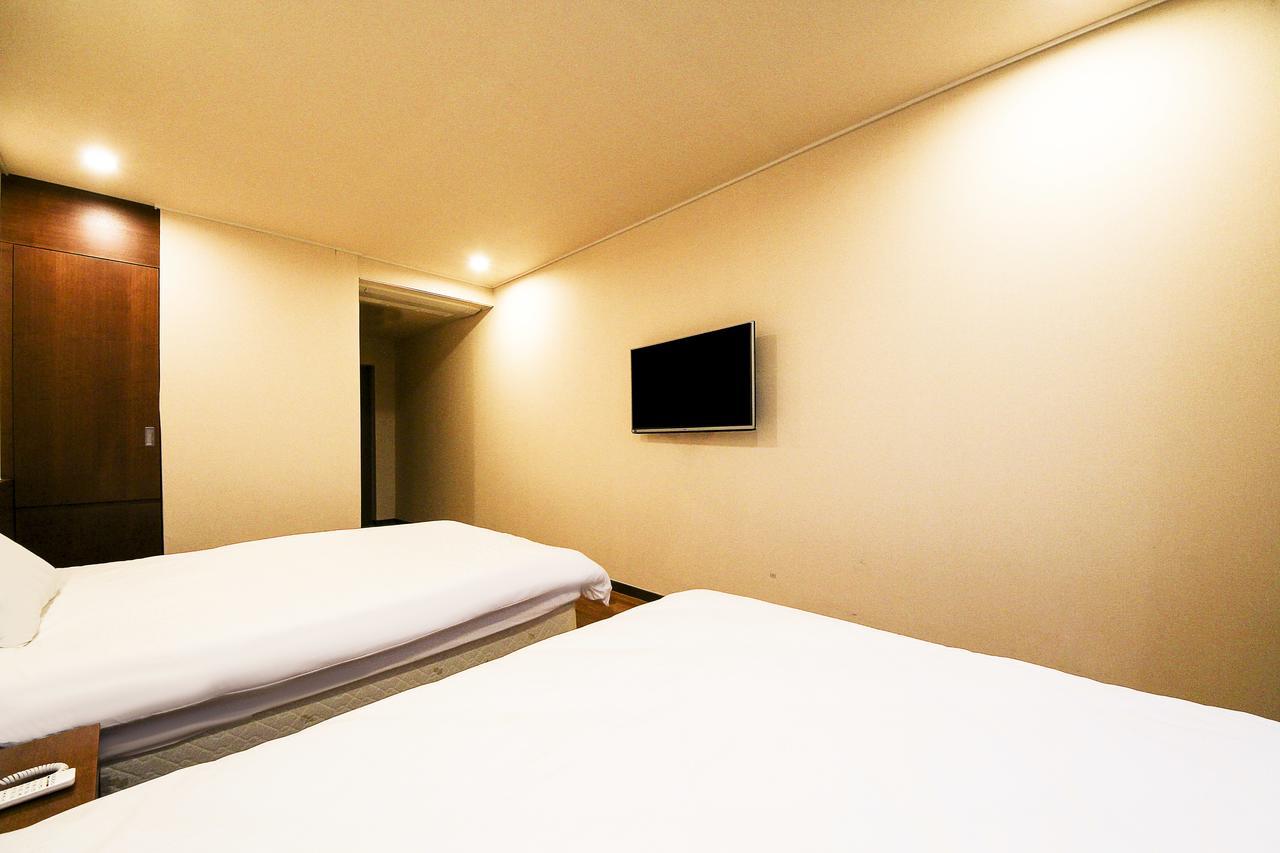Jeju Jungmun Ocean Blue Hotel Согвипхо Экстерьер фото