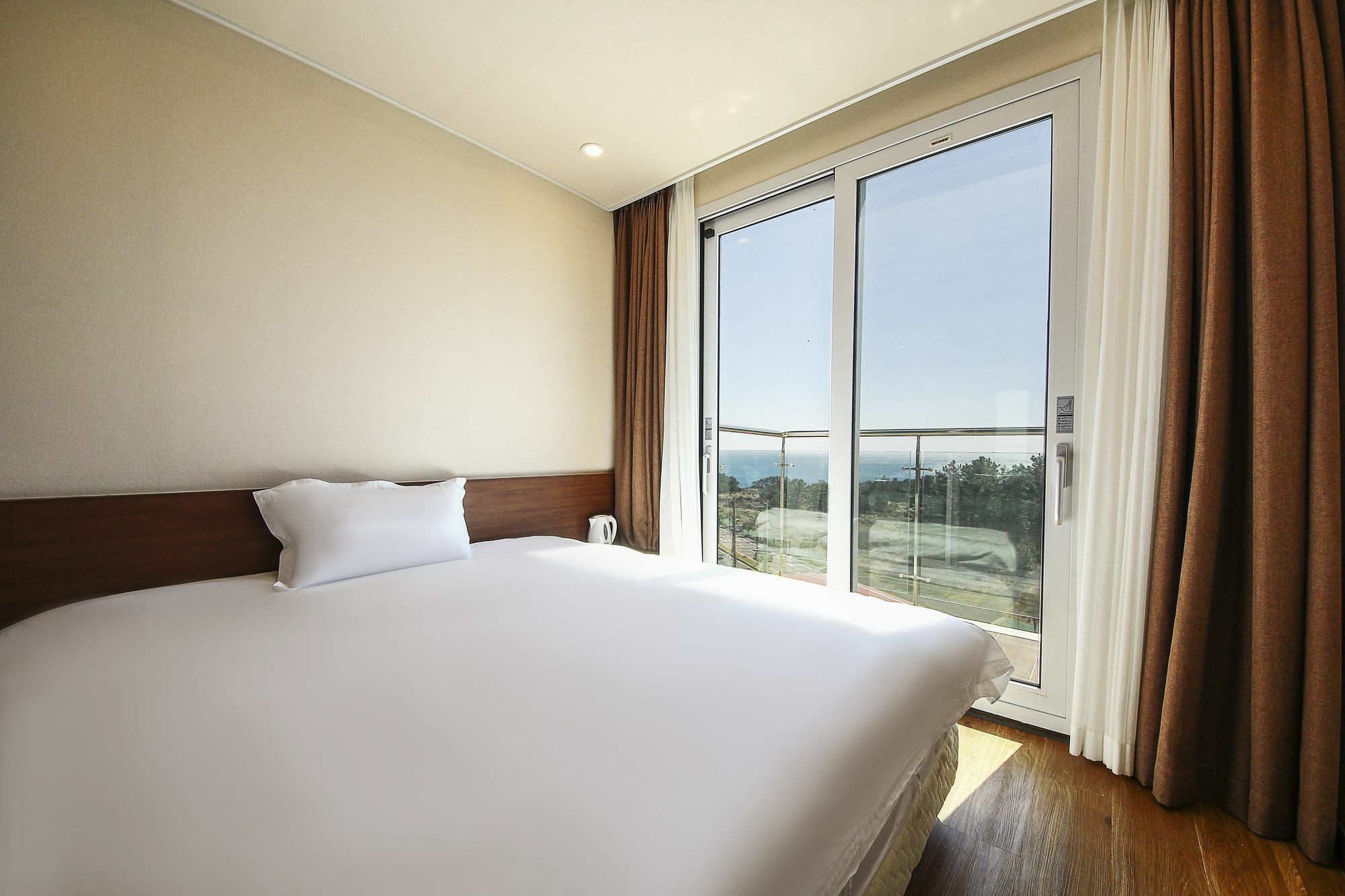 Jeju Jungmun Ocean Blue Hotel Согвипхо Экстерьер фото