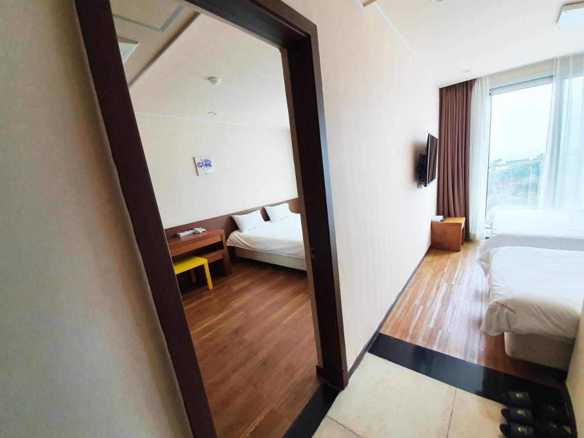 Jeju Jungmun Ocean Blue Hotel Согвипхо Экстерьер фото