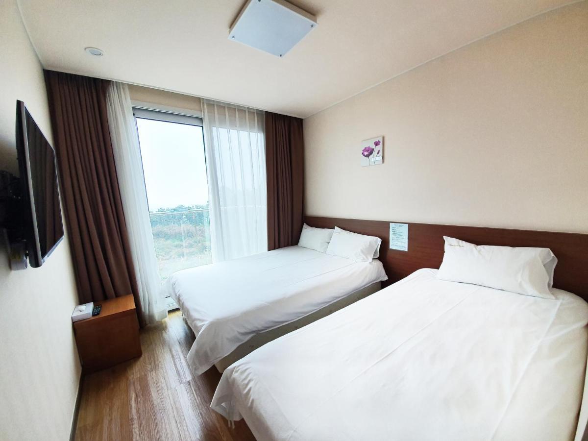 Jeju Jungmun Ocean Blue Hotel Согвипхо Экстерьер фото