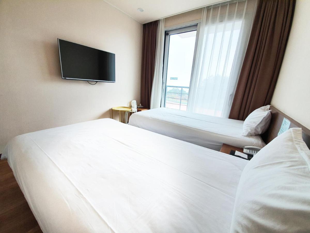 Jeju Jungmun Ocean Blue Hotel Согвипхо Экстерьер фото
